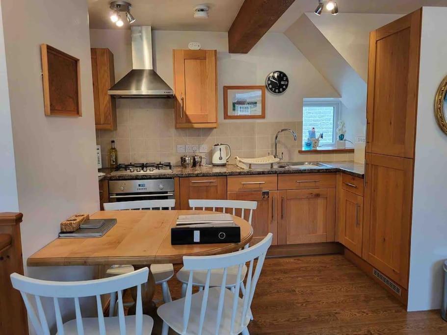 Cosy Cottage, Holiday home *